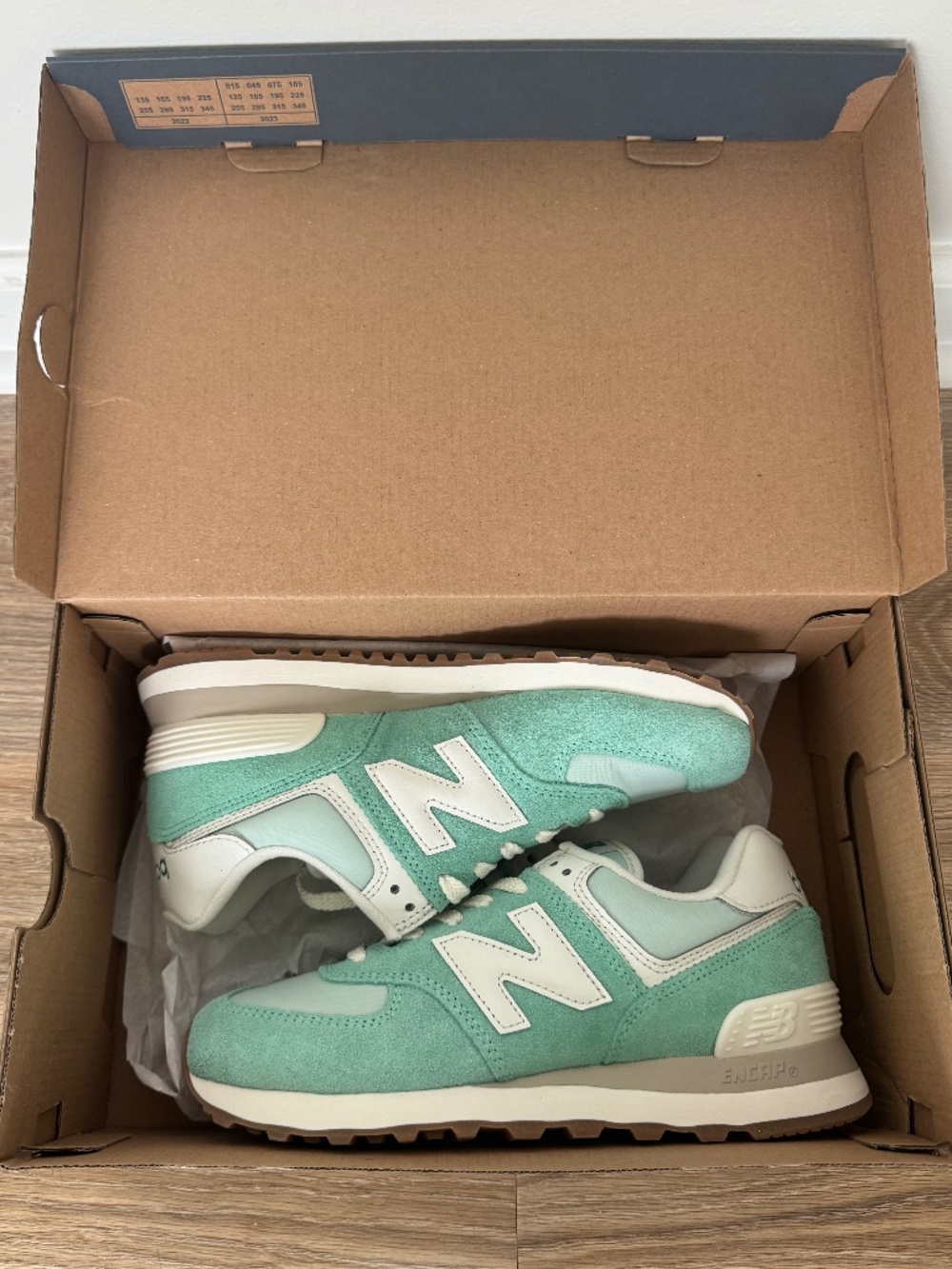 New Balance 574 "Mint/White" Unisex Shoe